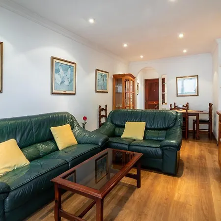 Flatguest Carvajal Apartmán *