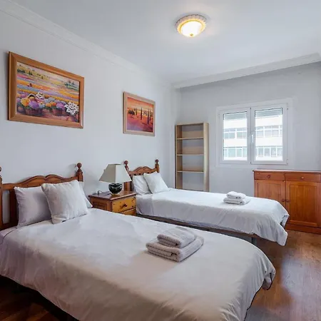 Flatguest Carvajal Apartmán *